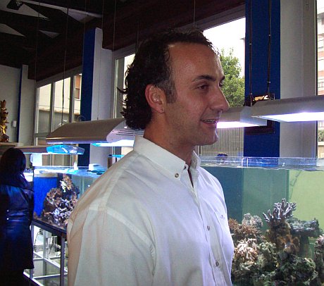acq2000_02.jpg